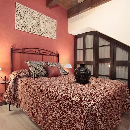 Apartamentos Alcantara Toledo Exterior photo