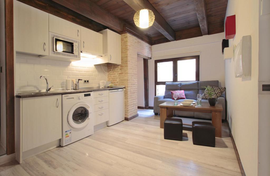 Apartamentos Alcantara Toledo Exterior photo